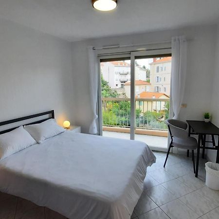Sunny Mercury - Room In Apartment Cannes Extérieur photo